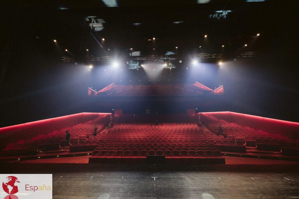 elegir un sistema de poleas para teatro según la carga y el uso